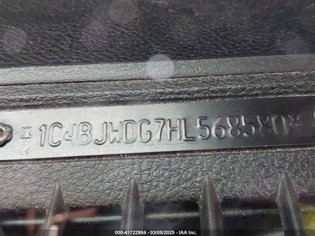 1C4BJWDG7HL568580 Jeep Wrangler Unlimited Willy Wheeler 4x4
