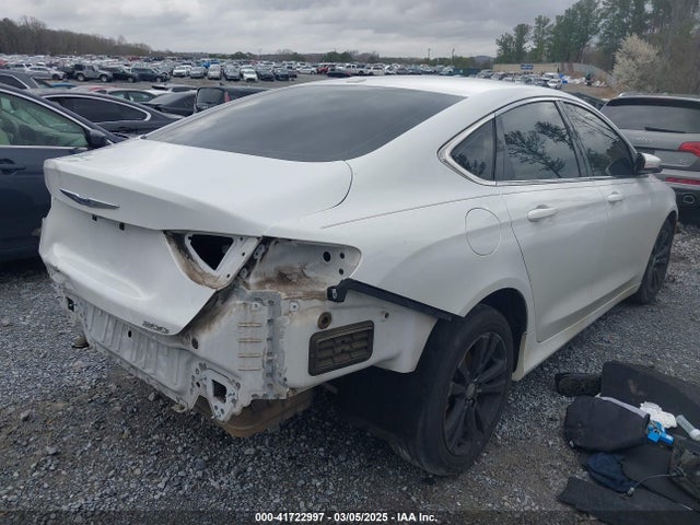 Chrysler 200 Limited 2015 1C3CCCABXFN546911 Image 4