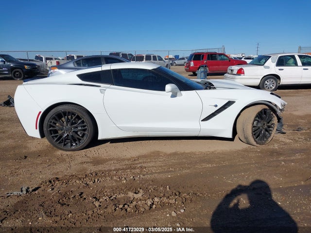 1G1YF2D78J5104592 Chevrolet CORVETTE STINGRAY