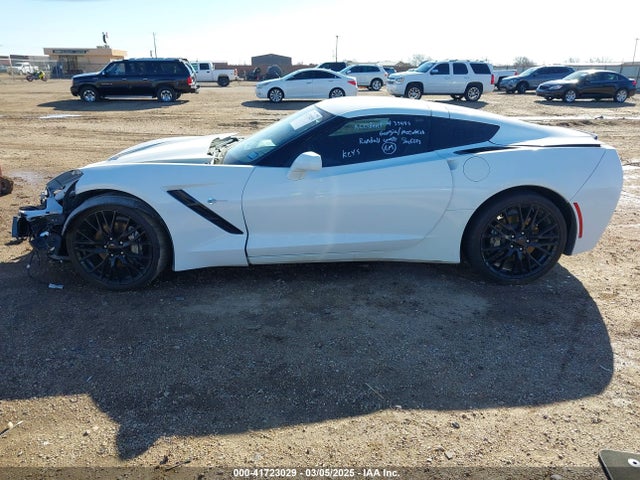 1G1YF2D78J5104592 Chevrolet CORVETTE STINGRAY