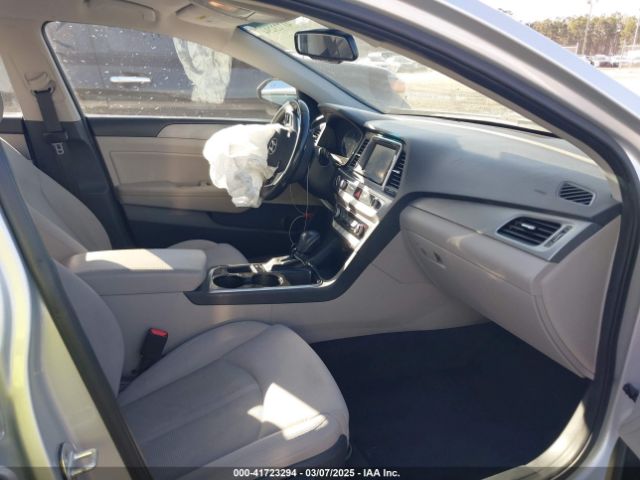 5NPE34AFXJH637053 Hyundai SONATA SEL