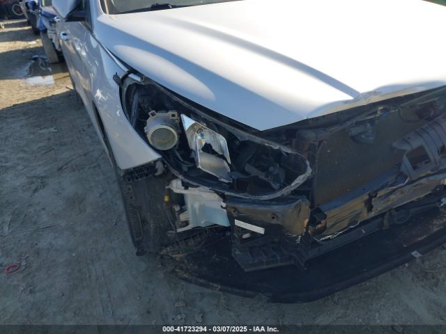 5NPE34AFXJH637053 Hyundai SONATA SEL