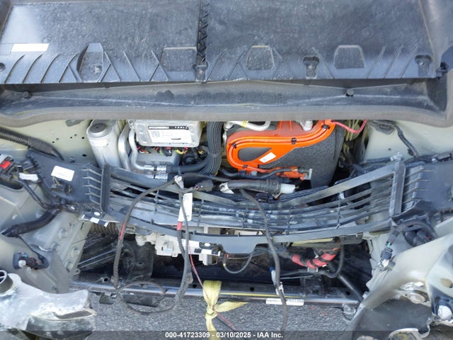 2023 TESLA MODEL Y 7SAYGDEE0PA178691 Photo 9