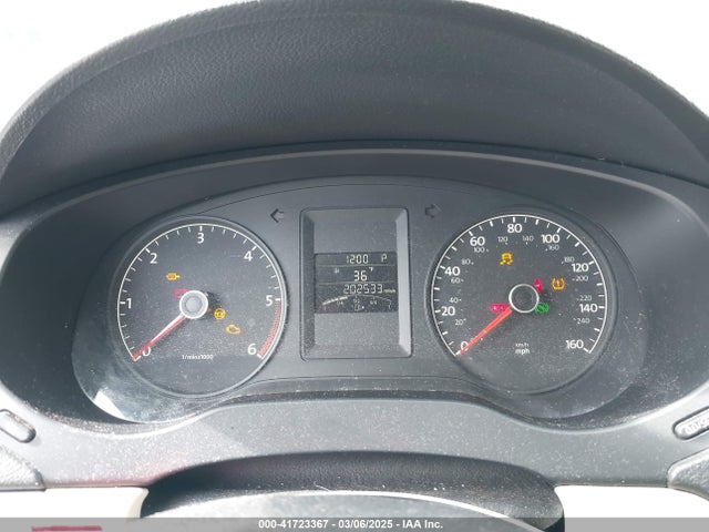41723367 :رقم المزاد ، 3VWLL7AJ8BM109971 vin ، 2011 Volkswagen Jetta 2.0l Tdi مزاد بيع