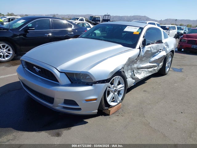 1ZVBP8AM3E5321798 Ford Mustang V6