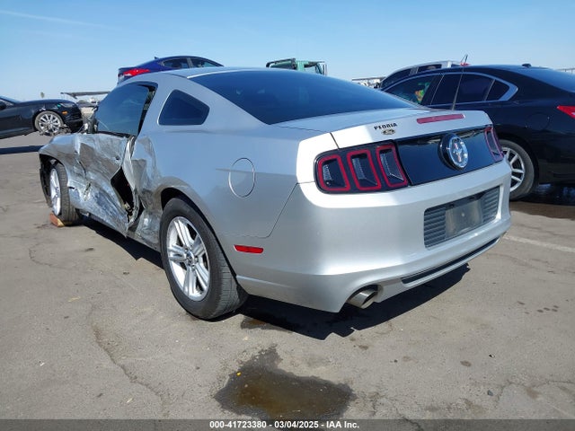 1ZVBP8AM3E5321798 Ford Mustang V6