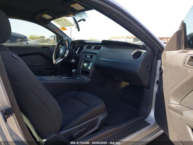 1ZVBP8AM3E5321798 Ford Mustang V6