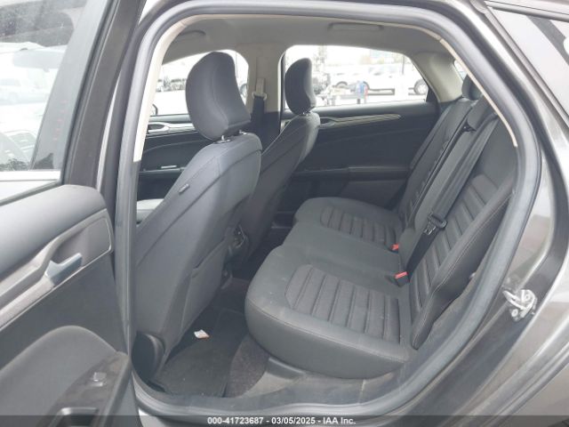 3FA6P0HD5HR293845 Ford FUSION SE