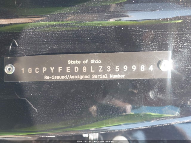 Продажа на аукционе авто 2020 Chevrolet Silverado 1500 4wd  Short Bed Lt Trail Boss, vin: 1GCPYFED0LZ359984, номер лота: 41723707