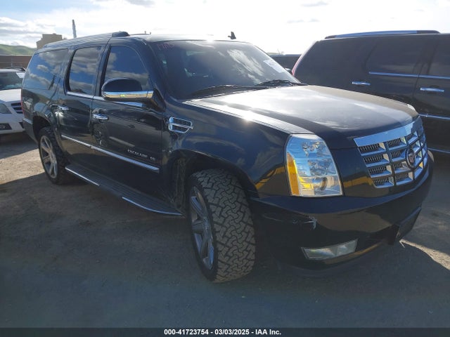 2013 CADILLAC ESCALADE ESV 1GYS3GEF1DR245374 Photo 0