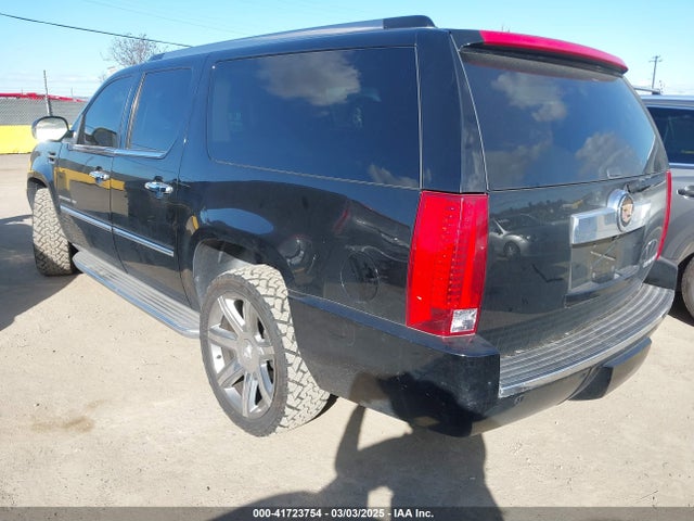 2013 CADILLAC ESCALADE ESV 1GYS3GEF1DR245374 Photo 2