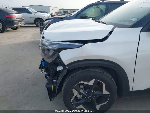 KNDER2AA1R7659367 KIA SELTOS EX