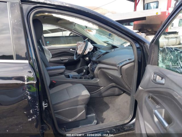 1FMCU9GD5HUB76458 Ford ESCAPE SE