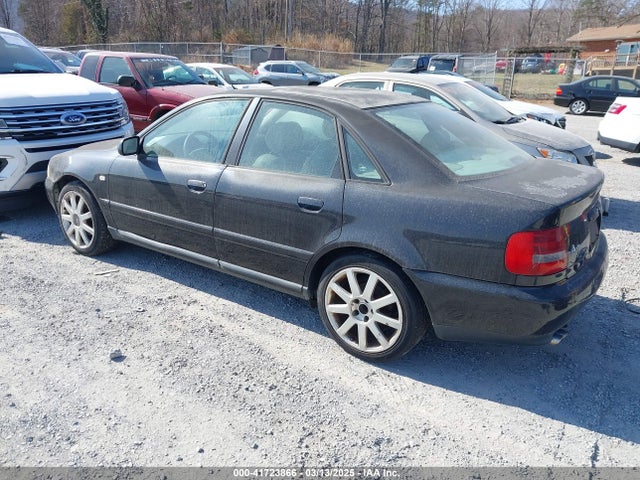 2001 AUDI A4 WAUDC68DX1A140925 Photo 2