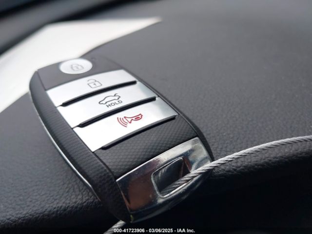 5XXGT4L38LG399424 KIA Optima S