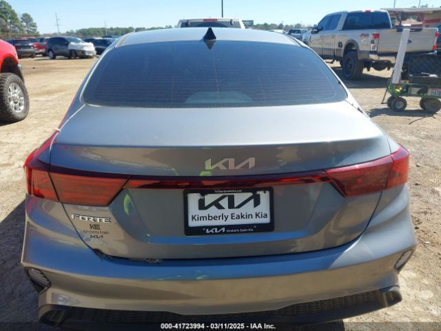 3KPF24ADXRE838070 KIA Forte Lxs