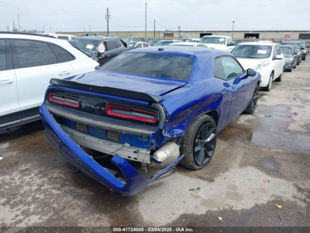 2C3CDZAG3JH183686 Dodge Challenger Sxt