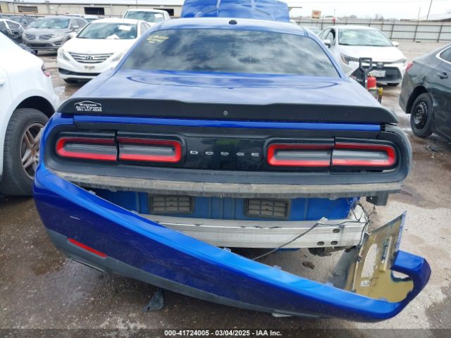 2C3CDZAG3JH183686 Dodge Challenger Sxt