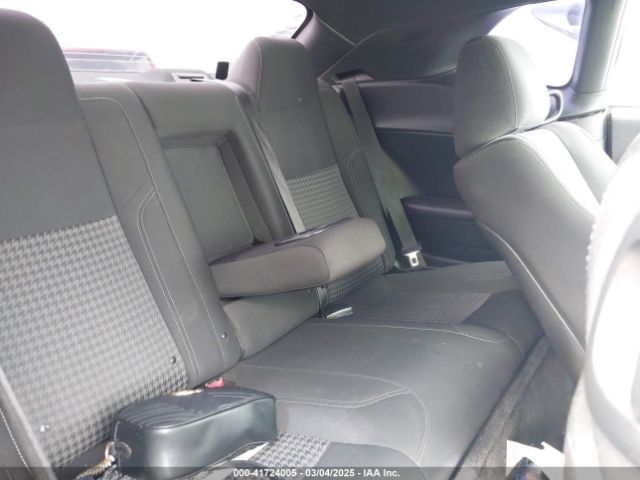 2C3CDZAG3JH183686 Dodge Challenger Sxt