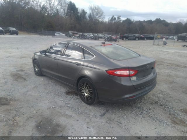 1FA6P0HD4E5399203 Ford FUSION SE