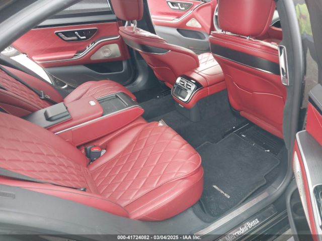 W1K6G6DB0NA148354 Mercedes-Benz S 500 4matic