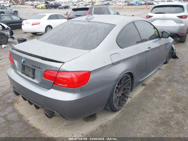 2011 BMW 335IS WBAKG1C52BE599455 Photo 3