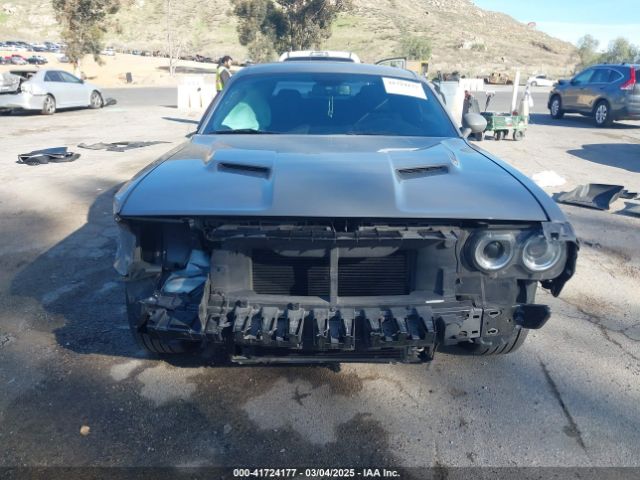 2C3CDZAG2KH669651 Dodge Challenger Sxt