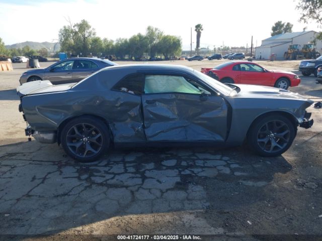 2C3CDZAG2KH669651 Dodge Challenger Sxt
