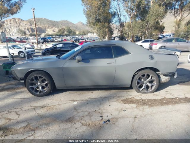 2C3CDZAG2KH669651 Dodge Challenger Sxt
