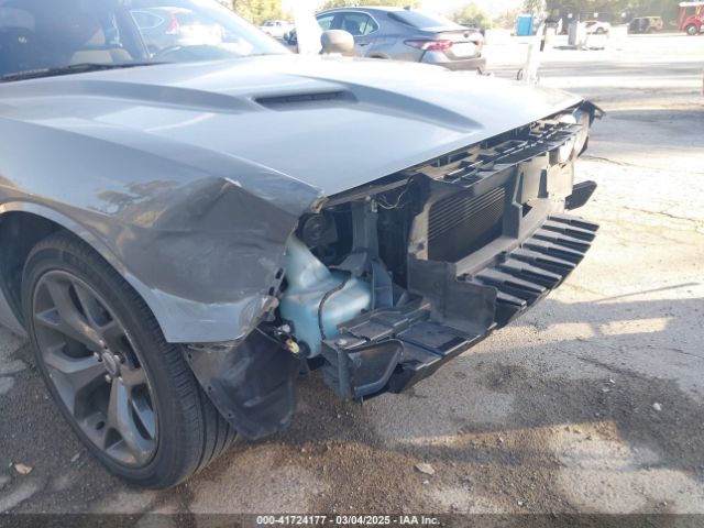 2C3CDZAG2KH669651 Dodge Challenger Sxt
