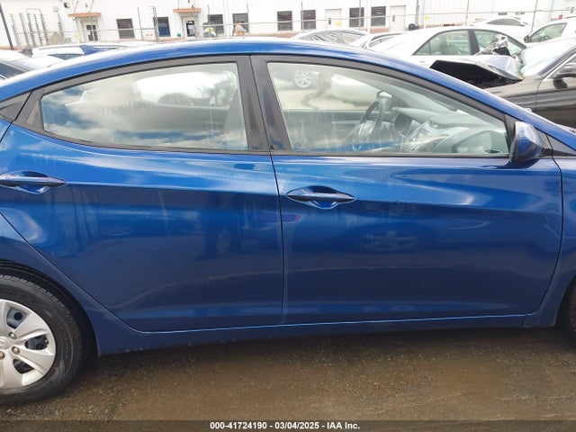 Продажа на аукционе авто 2016 Hyundai Elantra Se, vin: 5NPDH4AE6GH779283, номер лота: 41724190