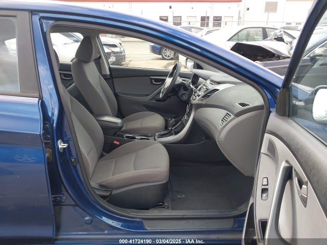 Продажа на аукционе авто 2016 Hyundai Elantra Se, vin: 5NPDH4AE6GH779283, номер лота: 41724190