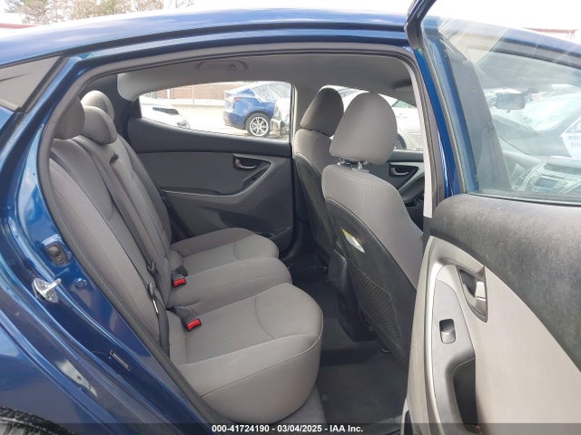 Продажа на аукционе авто 2016 Hyundai Elantra Se, vin: 5NPDH4AE6GH779283, номер лота: 41724190