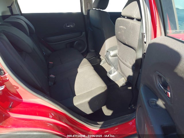 3CZRU6H31JG715163 Honda HR-V LX