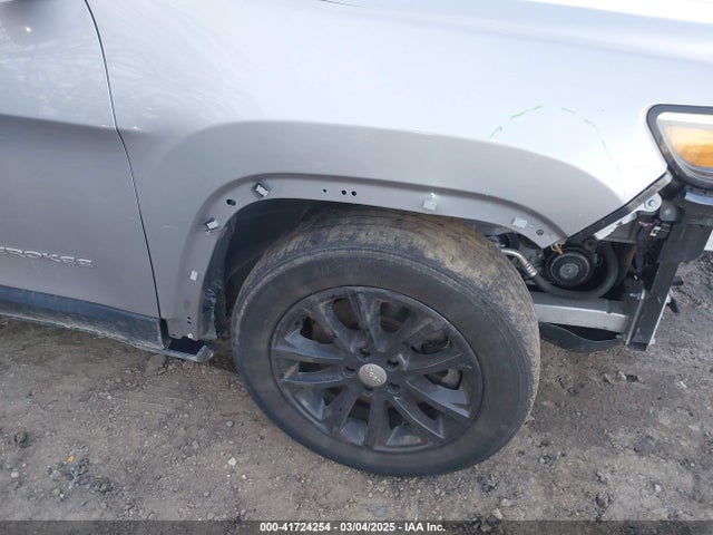 Jeep Cherokee Latitude Plus Fwd 2021 1C4PJLLB1MD183417 Image 17