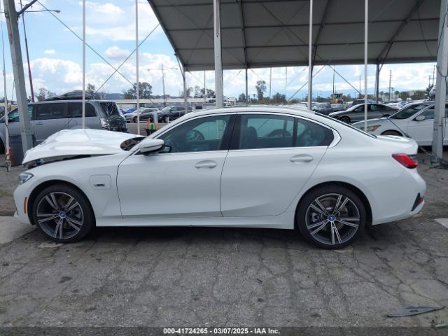 3MW5P7J06N8C25705 BMW 3 Series 330e