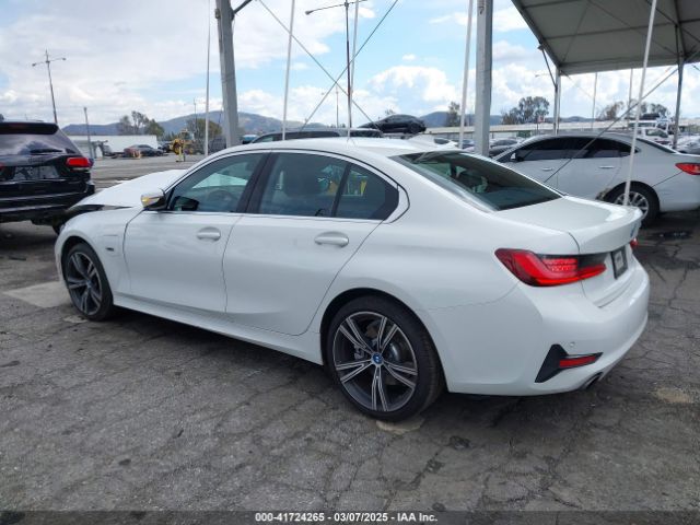 3MW5P7J06N8C25705 BMW 3 Series 330e