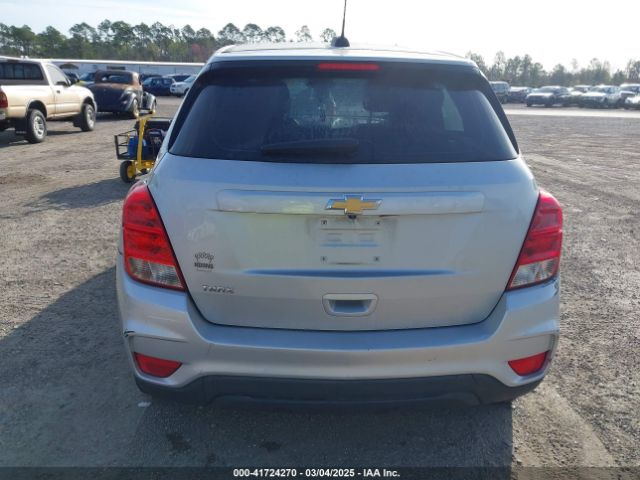 3GNCJKSB3LL132835 Chevrolet Trax Fwd Ls