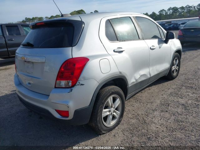3GNCJKSB3LL132835 Chevrolet Trax Fwd Ls