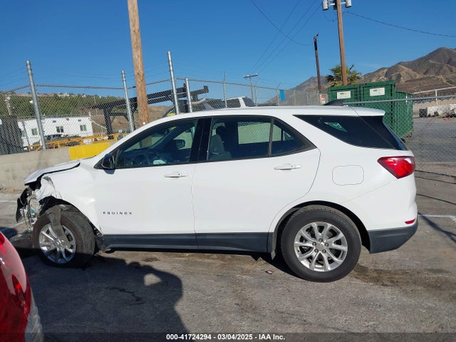 Chevrolet EQUINOX LS 2018 2GNAXHEV2J6224549 Image 14