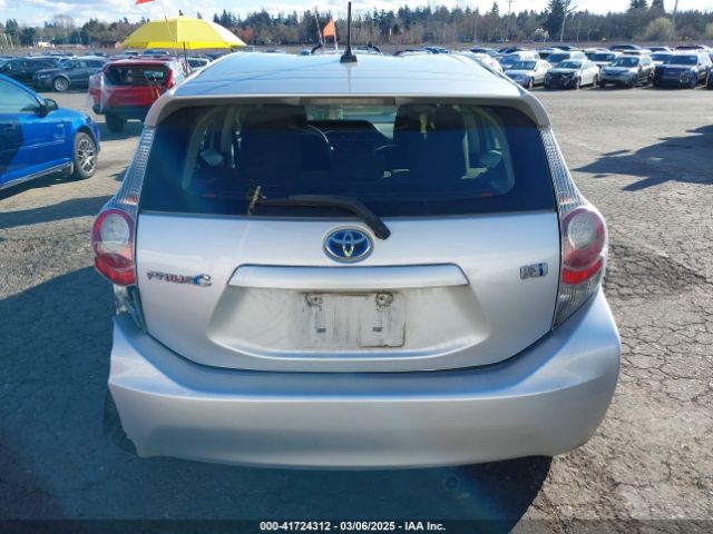 JTDKDTB32E1574607 Toyota Prius C Three