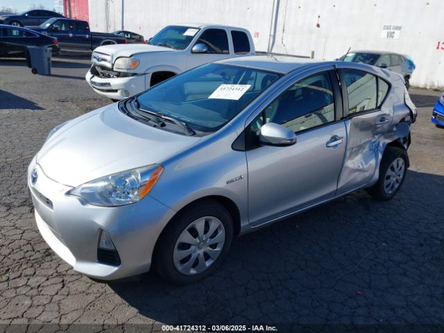 JTDKDTB32E1574607 Toyota Prius C Three