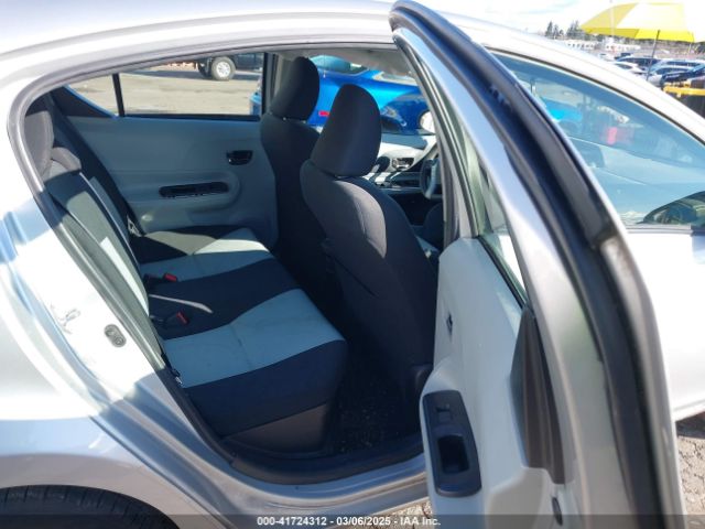 JTDKDTB32E1574607 Toyota Prius C Three