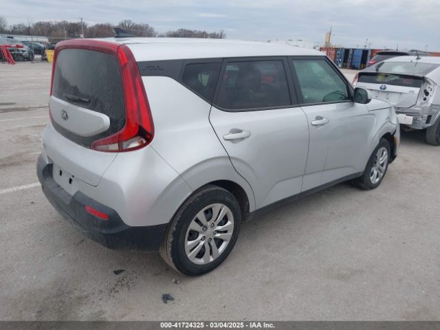KNDJ23AU2L7723121 KIA SOUL LX