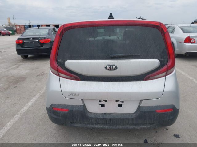 KNDJ23AU2L7723121 KIA SOUL LX