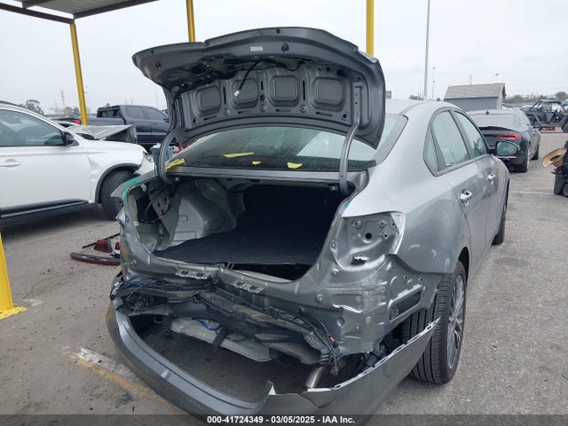 3KPF54AD9RE731843 KIA Forte Gt-line