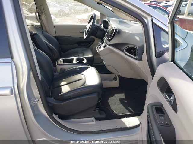 Chrysler Pacifica Touring L 2024 2C4RC1BG5RR179668 Image 5