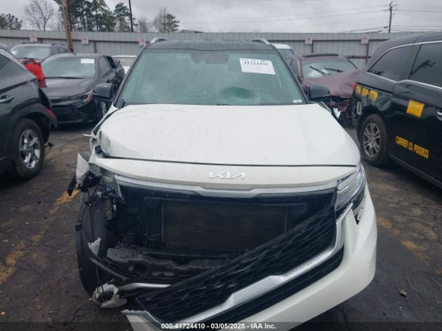 KNDEU2AAXP7405006 KIA SELTOS S