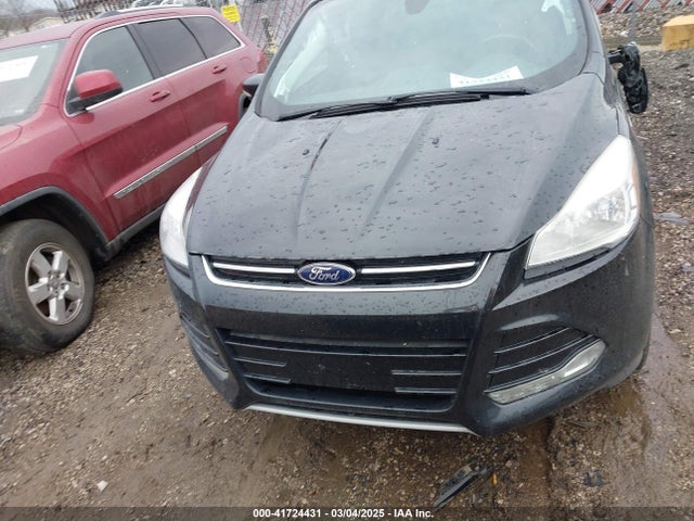 1FMCU9J94FUB12154 Ford Escape Titanium