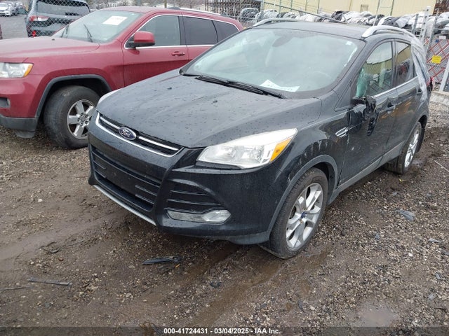 1FMCU9J94FUB12154 Ford Escape Titanium